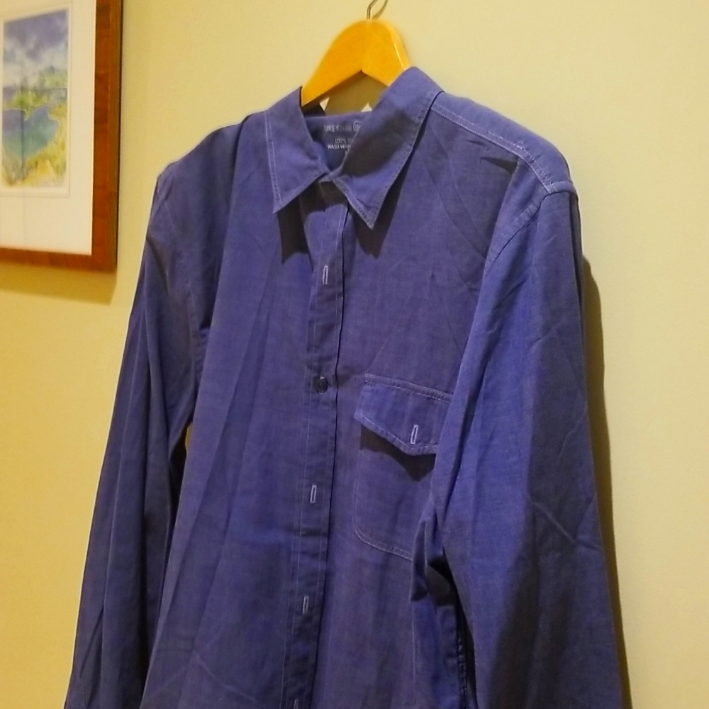 Save khaki United Blue shirt.  Size XL